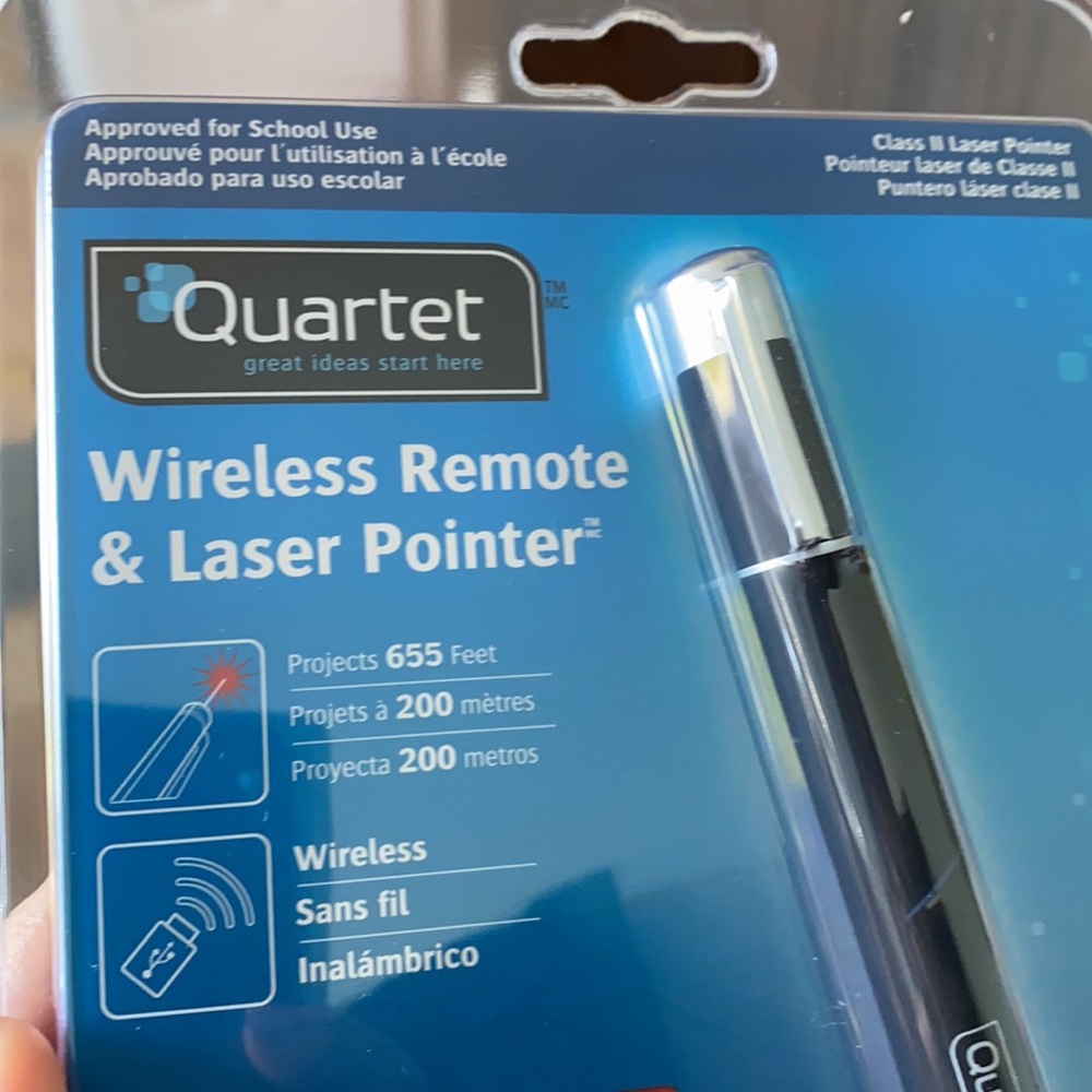 Quartet Wireless Remote & Laser Pointer - Picture 7 of 12